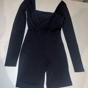 Aritzia Babaton Contour Squareneck Bodysuit XS Black Long Sleeve